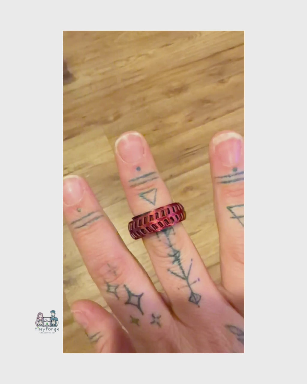 Tire fidget ring